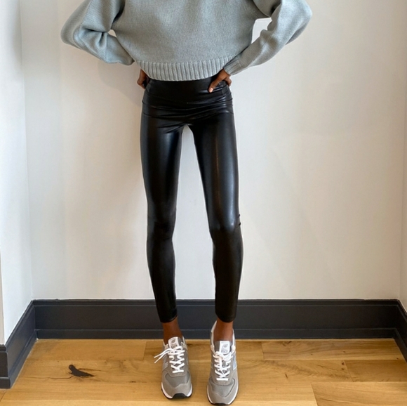 Aritzia Daria leather leggings - Picture 1 of 3